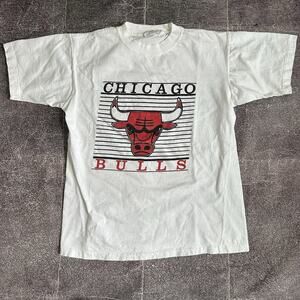 Men's Vintage 80s United Spirit Chicago Bulls White Red Graphic T Shirt Tee Sz M